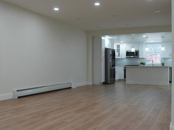 167-17 Linden Blvd, Jamaica NY 11434