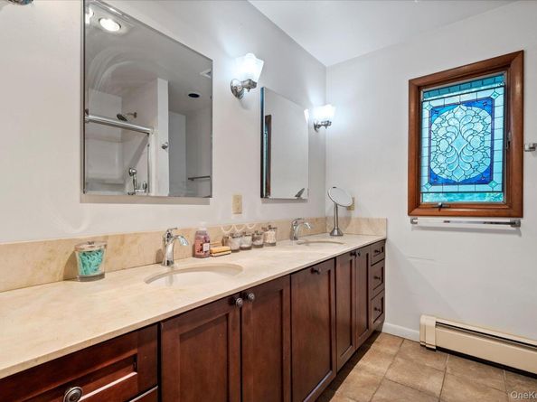 1425 Laurelwood Drive, Laurel NY 11948