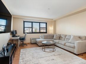 185 W Park Avenue 209, Long Beach NY 11561