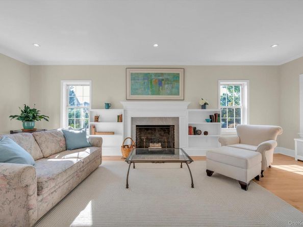 2 Smull Lane, Port Washington NY 11050