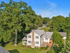 2 Smull Lane, Port Washington NY 11050