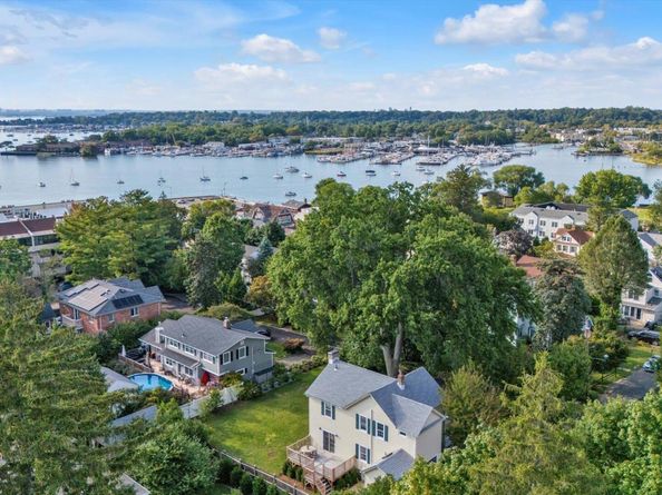 2 Smull Lane, Port Washington NY 11050