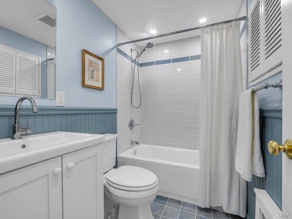 2 Smull Lane, Port Washington NY 11050