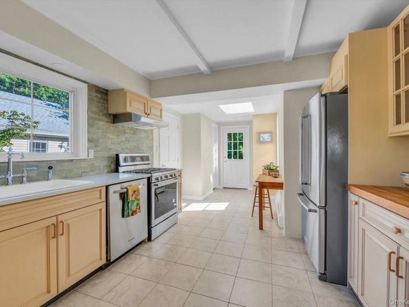 2 Smull Lane, Port Washington NY 11050