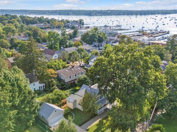 2 Smull Lane, Port Washington NY 11050
