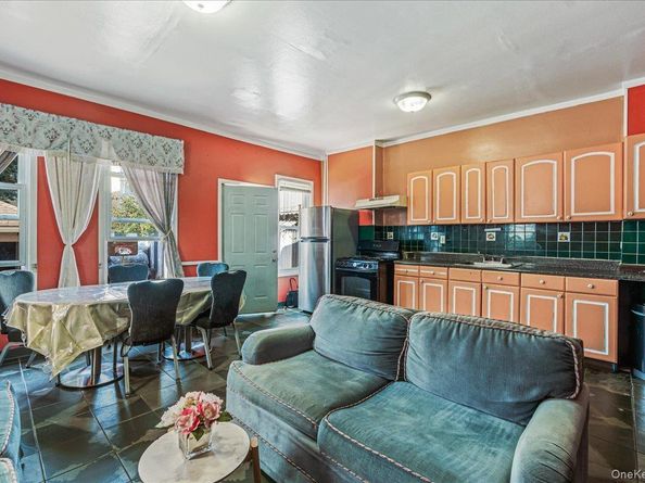 9428 112th Street, Richmond Hill S. NY 11419