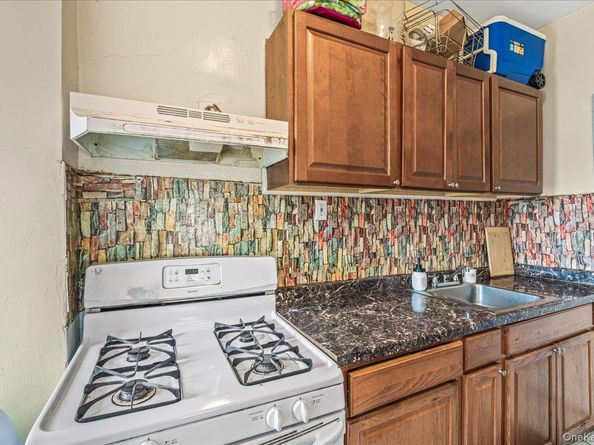 9428 112th Street, Richmond Hill S. NY 11419