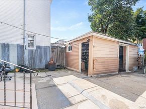 9428 112th Street, Richmond Hill S. NY 11419