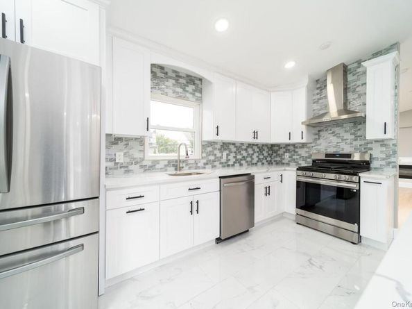13 Garden Boulevard, Hicksville NY 11801