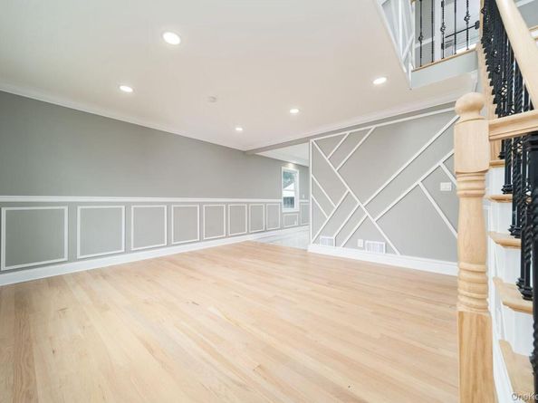 13 Garden Boulevard, Hicksville NY 11801