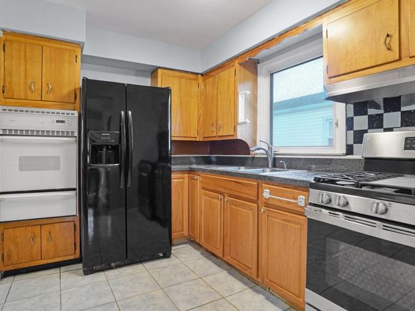 24519 147th Drive, Rosedale NY 11422