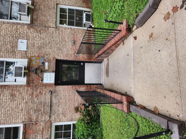 30-47 Hobart Street DDB, Woodside NY 11377