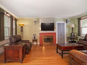 306 Hutchinson Boulevard, Fleetwood NY 10552