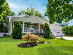 4 E Hill Drive, Smithtown NY 11787