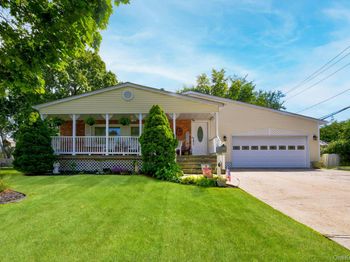 4 E Hill Drive