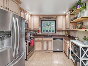 81 Beach Road, Wading River NY 11792