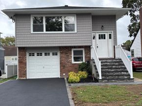 399 Hawthorne Avenue, Uniondale NY 11553