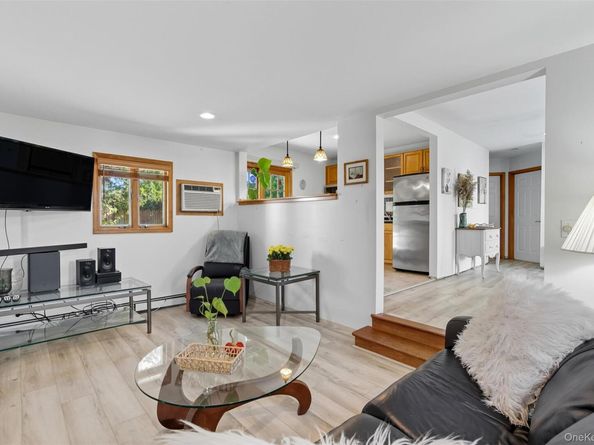 290 5th Street, East Northport NY 11731