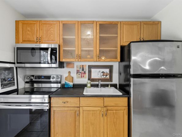 290 5th Street, East Northport NY 11731