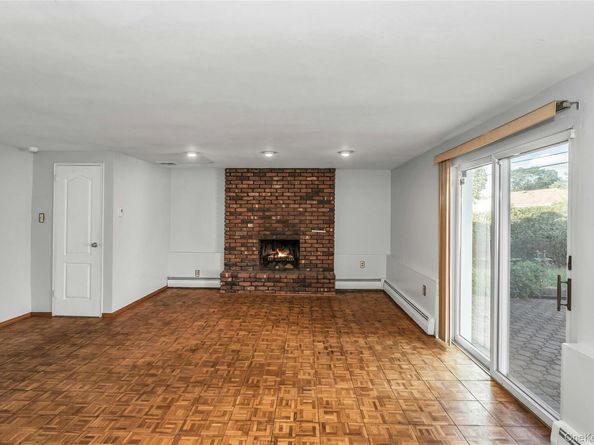 708 Salisbury Park Drive, Westbury NY 11590