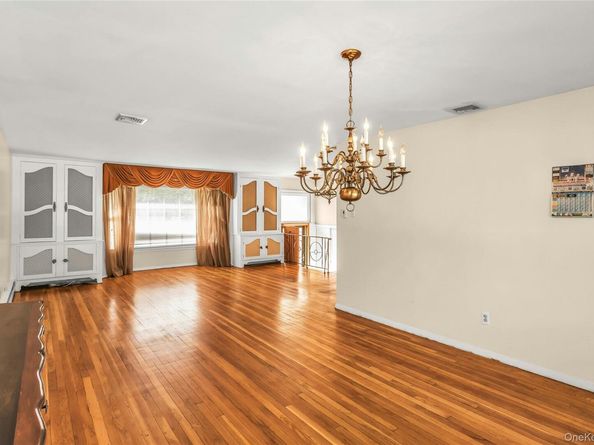 708 Salisbury Park Drive, Westbury NY 11590