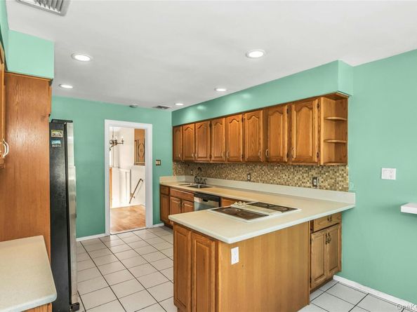 708 Salisbury Park Drive, Westbury NY 11590