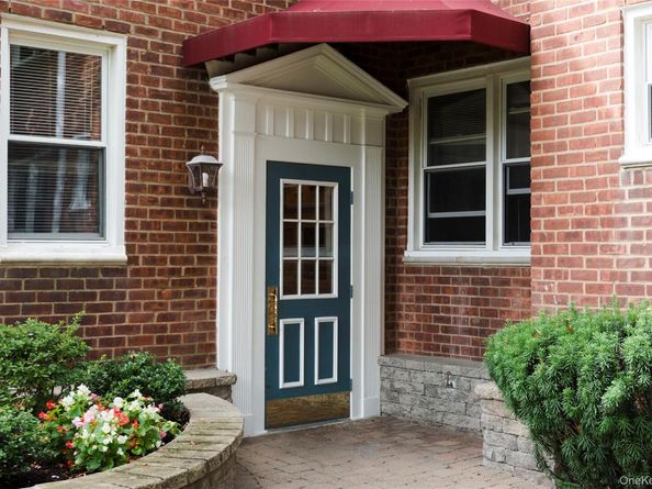 8 Bryant Crescent 1B, White Plains NY 10605