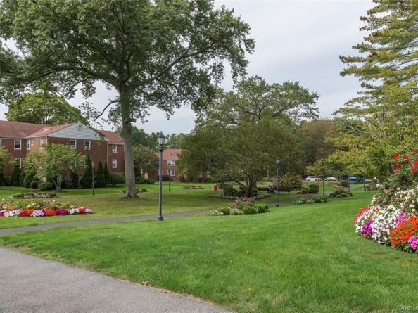 8 Bryant Crescent 1B, White Plains NY 10605