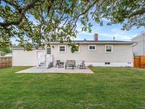 120 Manhattan Avenue, West Babylon NY 11704