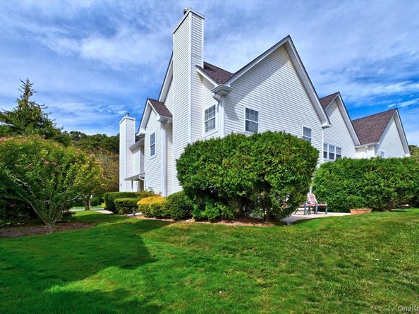 315 Erik Drive, East Setauket NY 11733