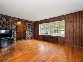 15 Hewmann Place, Bethpage NY 11714