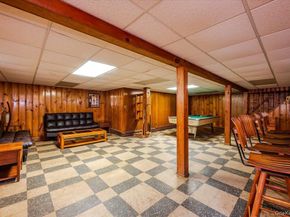 15 Hewmann Place, Bethpage NY 11714