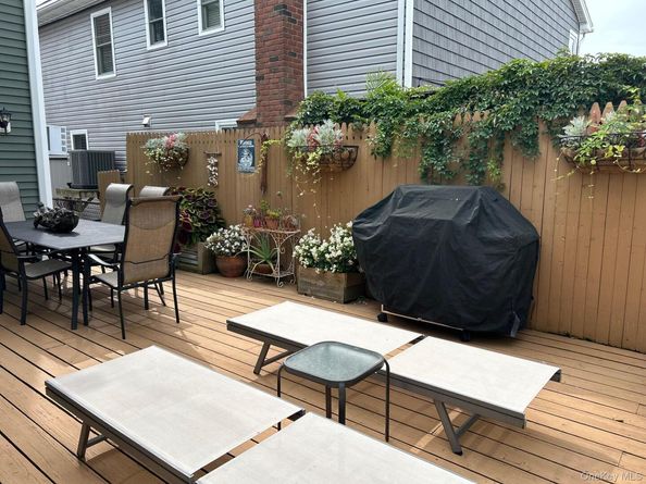 87 Armour Street, Long Beach NY 11561