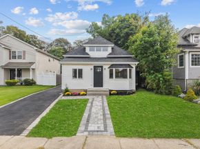 15 E Hamilton Avenue, Massapequa NY 11758