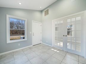 42 Oak Drive, Riverhead NY 11901
