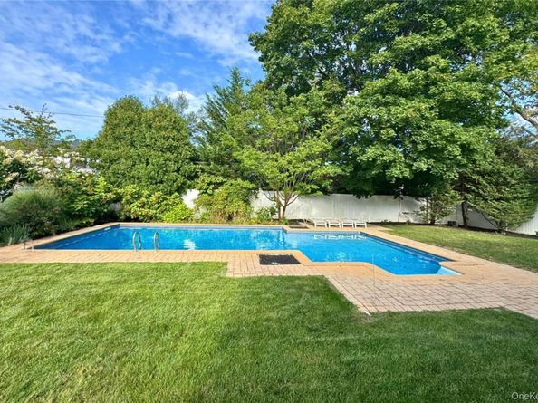 22 Delaware Avenue, Jericho NY 11753