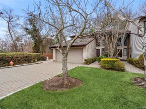 38 Maple Court, Jericho NY 11753