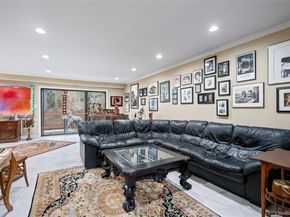 38 Maple Court, Jericho NY 11753