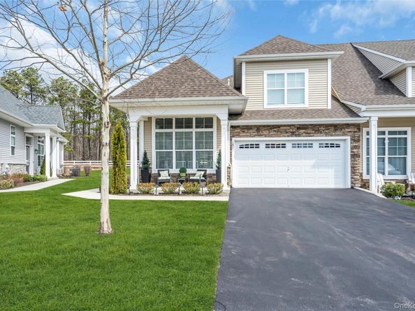191 Belmont Circle, Yaphank NY 11980