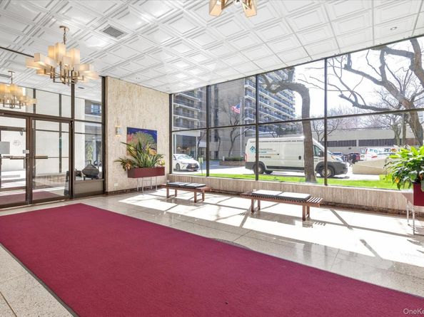 15038 Union Turnpike 2H, Flushing NY 11367