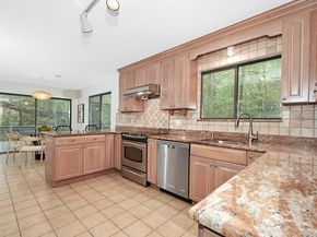 10 Bisbee Lane, South Salem NY 10590