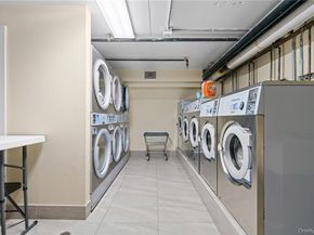 14238 37TH Avenue 11D, Flushing NY 11354