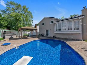 3780 Greentree Drive, Oceanside NY 11572
