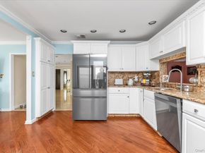 3780 Greentree Drive, Oceanside NY 11572