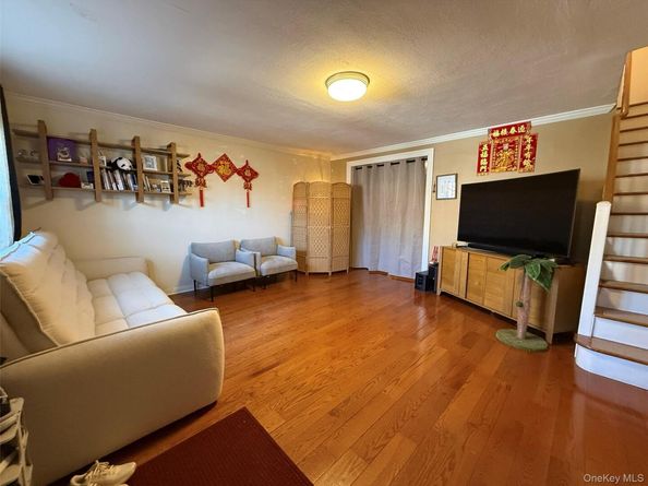 16904 22ND Avenue, Whitestone NY 11357