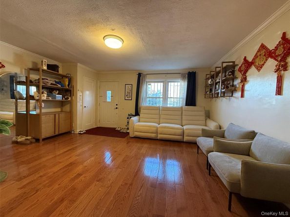 16904 22ND Avenue, Whitestone NY 11357