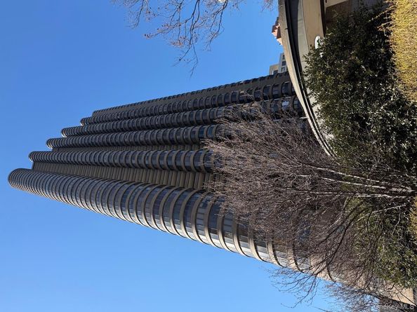 330 E 38th Street 12Q, New York (Manhattan) NY 10016