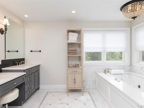 39 Blackberry Lane, Center Moriches NY 11934