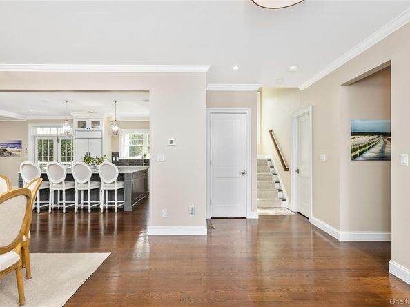 39 Blackberry Lane, Center Moriches NY 11934