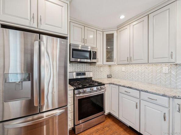 247 Woods Road, North Babylon NY 11703